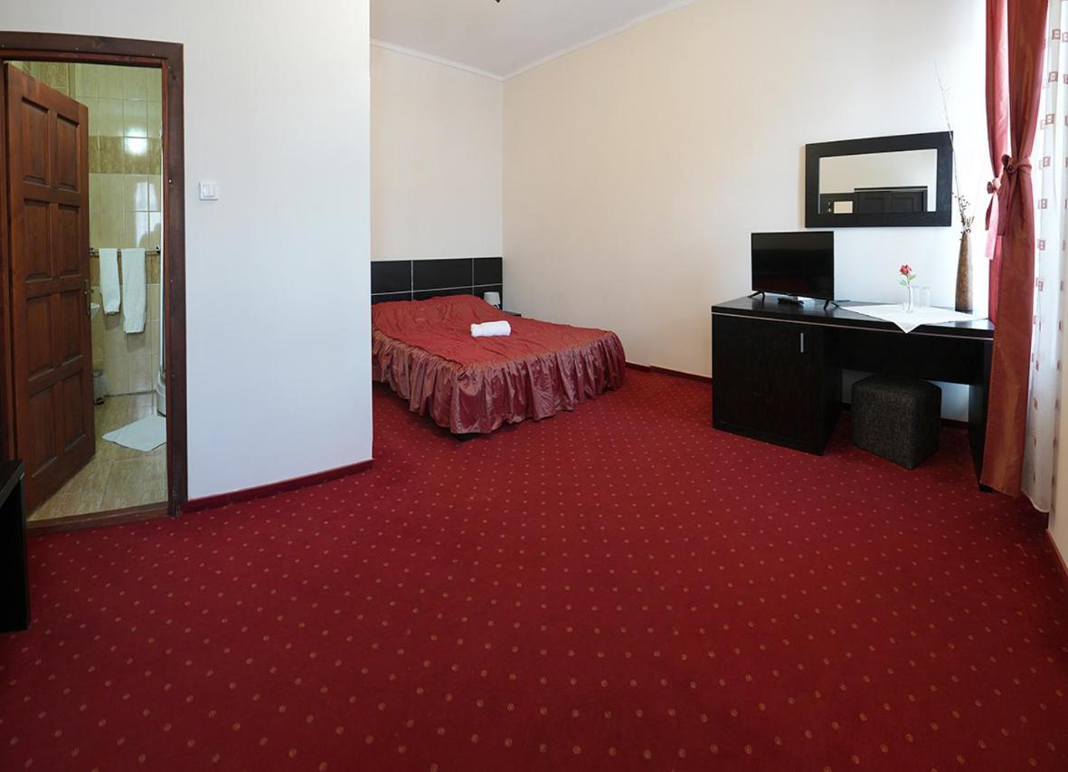 Hotel Rubin*** Георгени Экстерьер фото