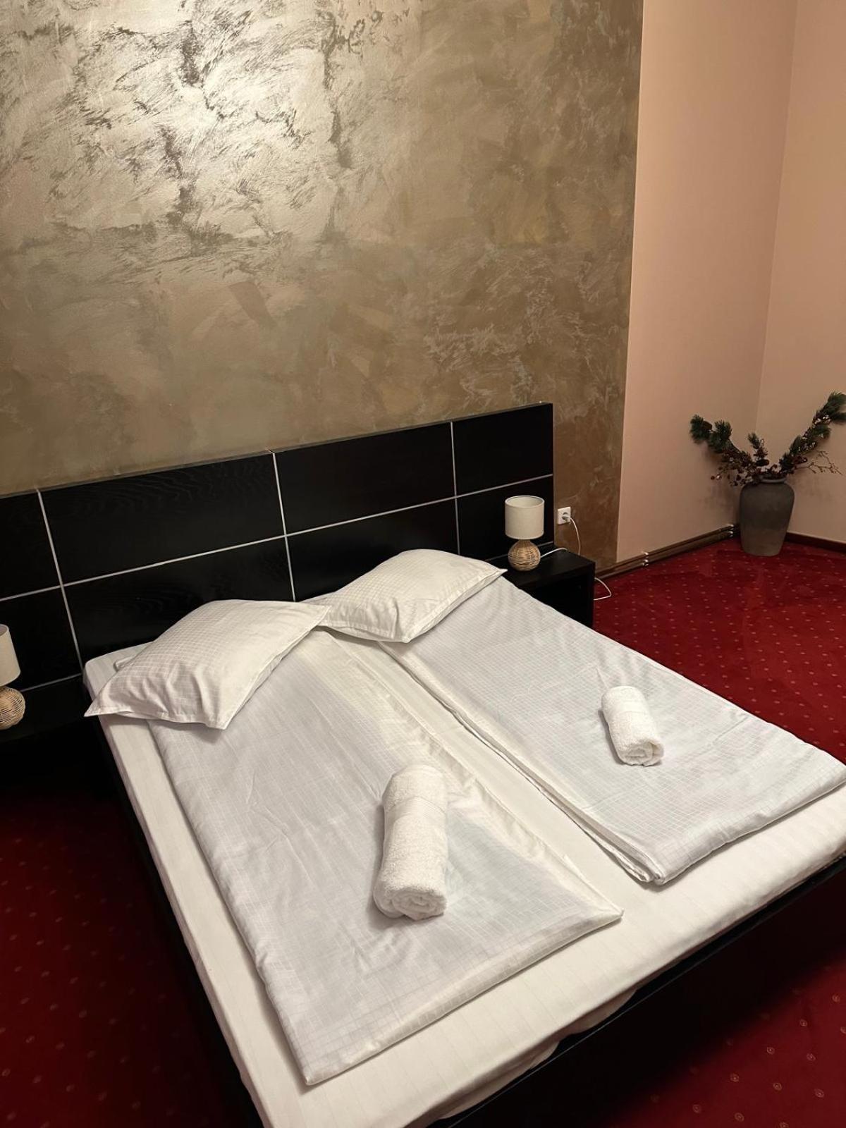 Hotel Rubin*** Георгени Экстерьер фото